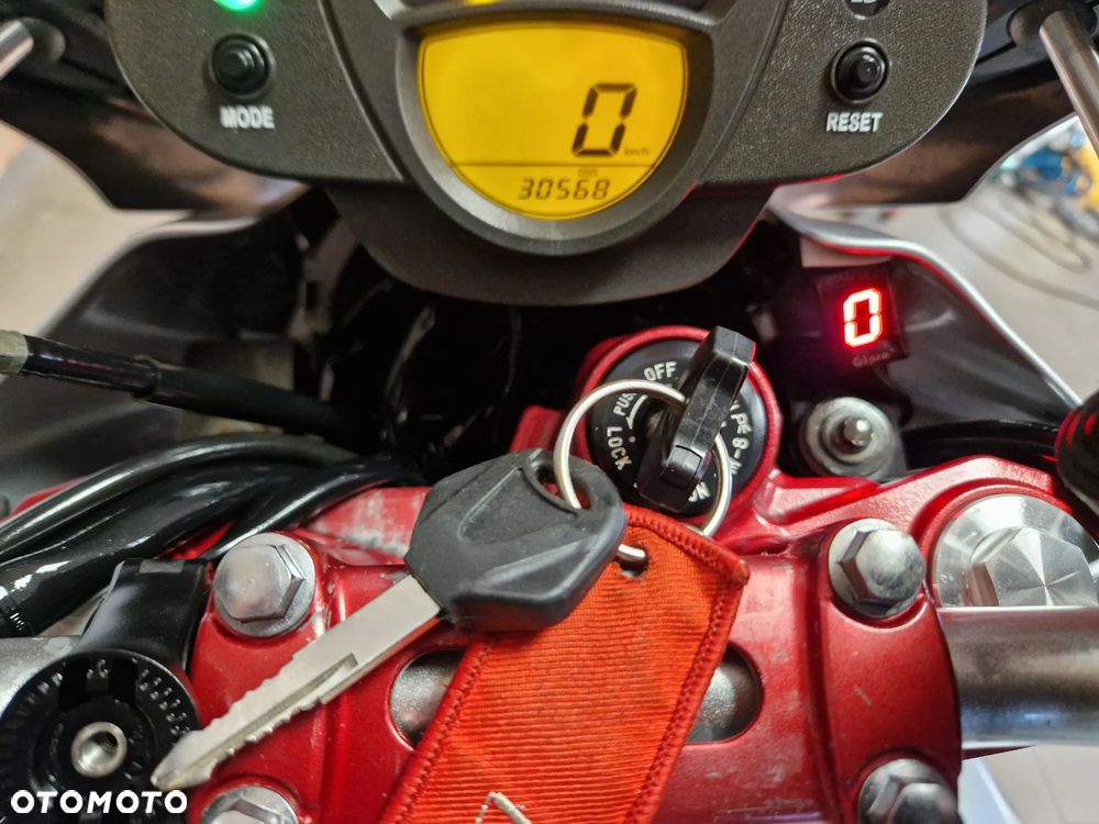 Kawasaki ER - 35