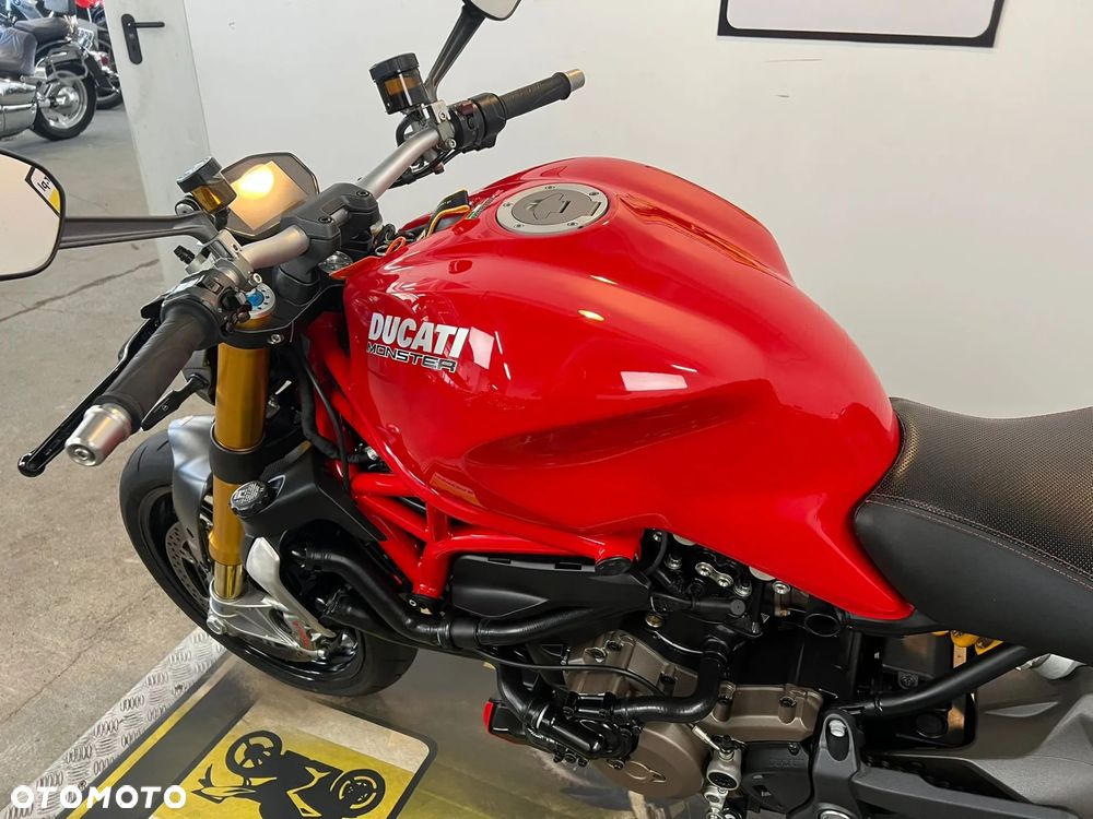 Ducati Monster - 33