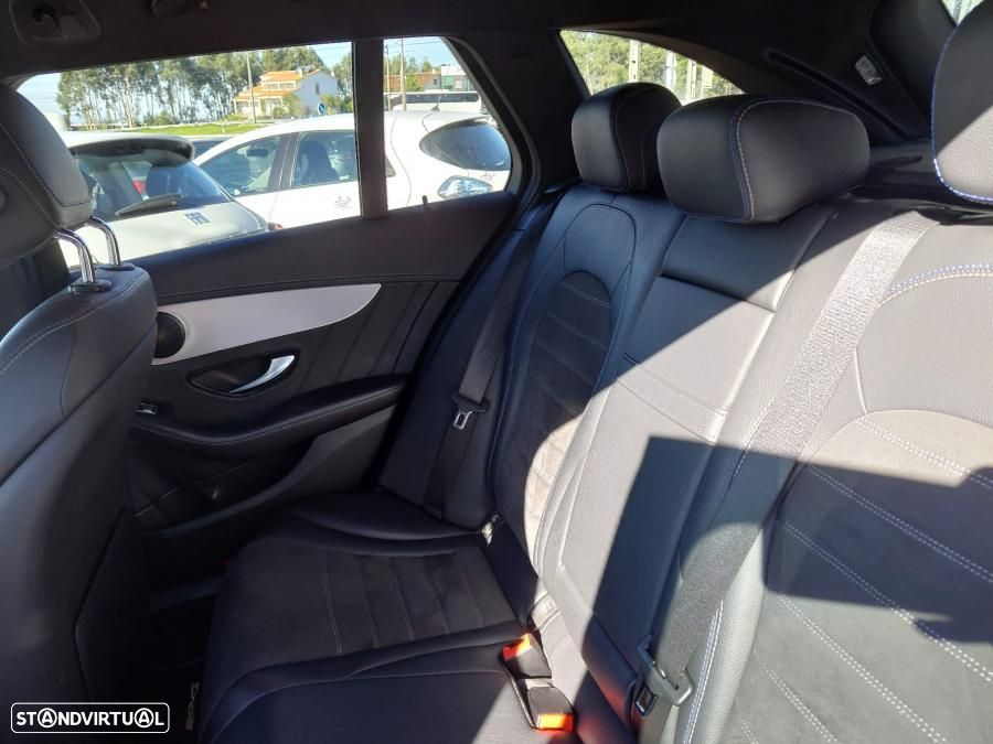 Mercedes-Benz C 300 de AMG Line - 9