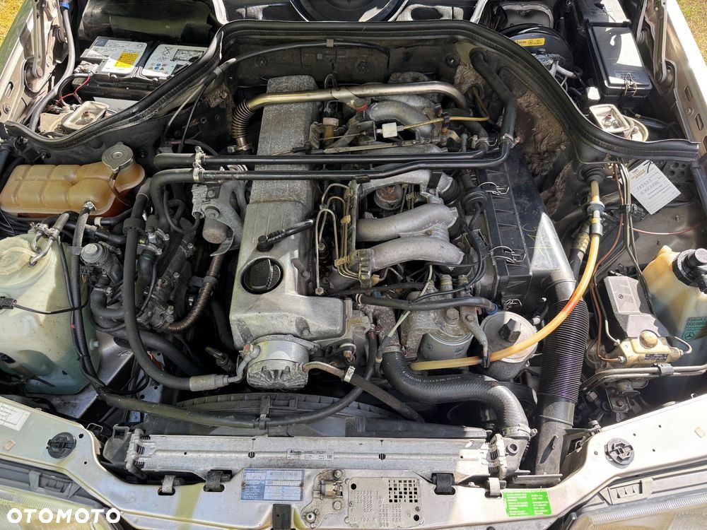 Mercedes-Benz W124 (1984-1993) - 12