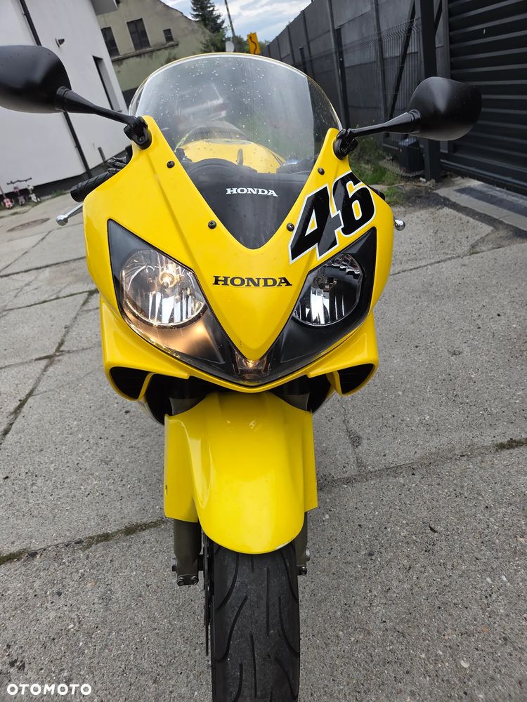 Honda CBR - 13