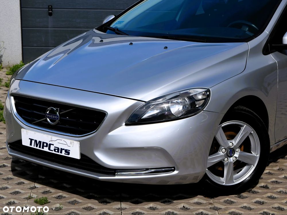 Volvo V40 - 18