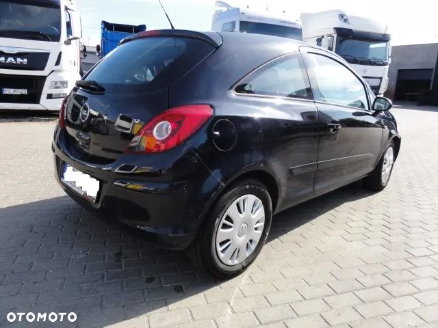 Opel Corsa 1.2 16V Cosmo - 7