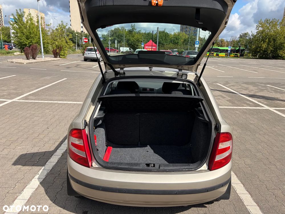 Skoda Fabia 1.2 12V Ambiente - 19