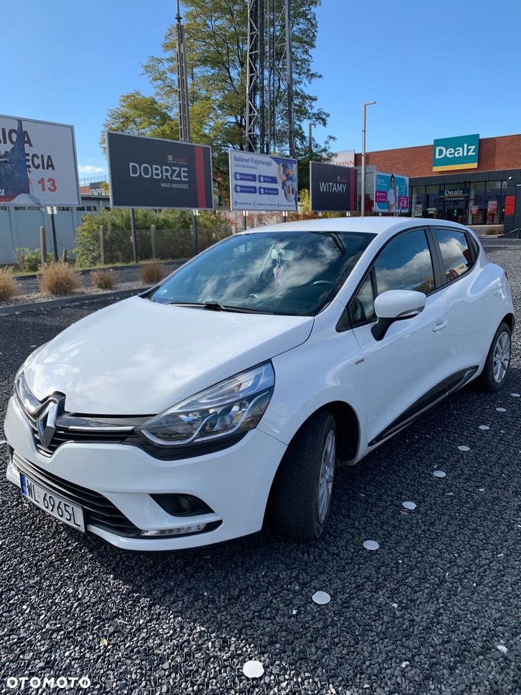 Renault Clio - 21