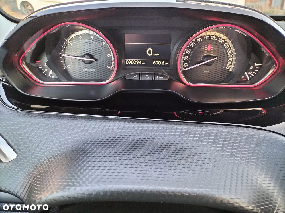 Peugeot 2008 PureTech 110 Stop&Start GT-Line Edition - 18