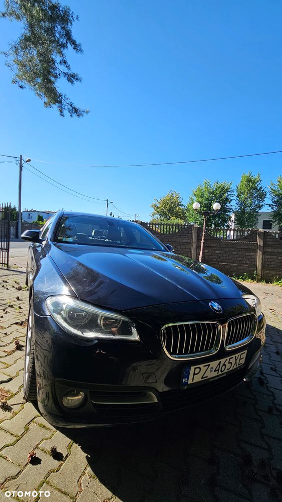BMW Seria 5 528i xDrive - 1