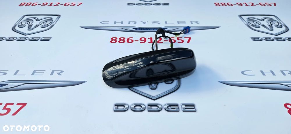 Dodge Durango III LIFT 2017- Antena GPS Antena dachowa płetwa moduł anteny KOLOR PXJ  P1YG06KXJAF - 2