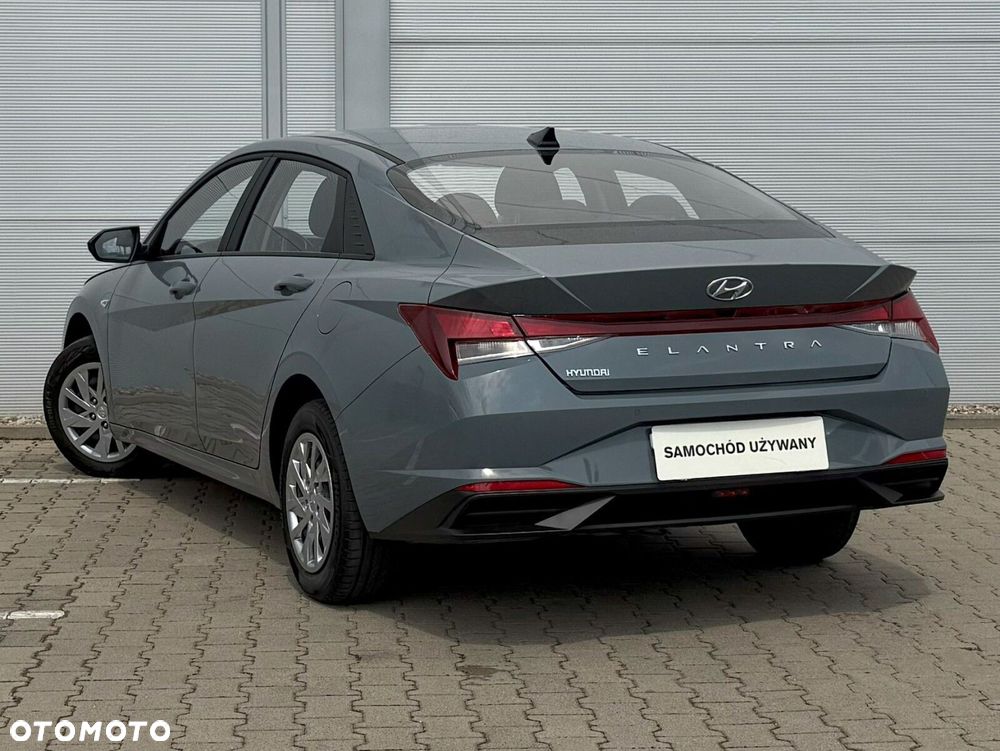 Hyundai Elantra 1.6 Modern CVT - 7