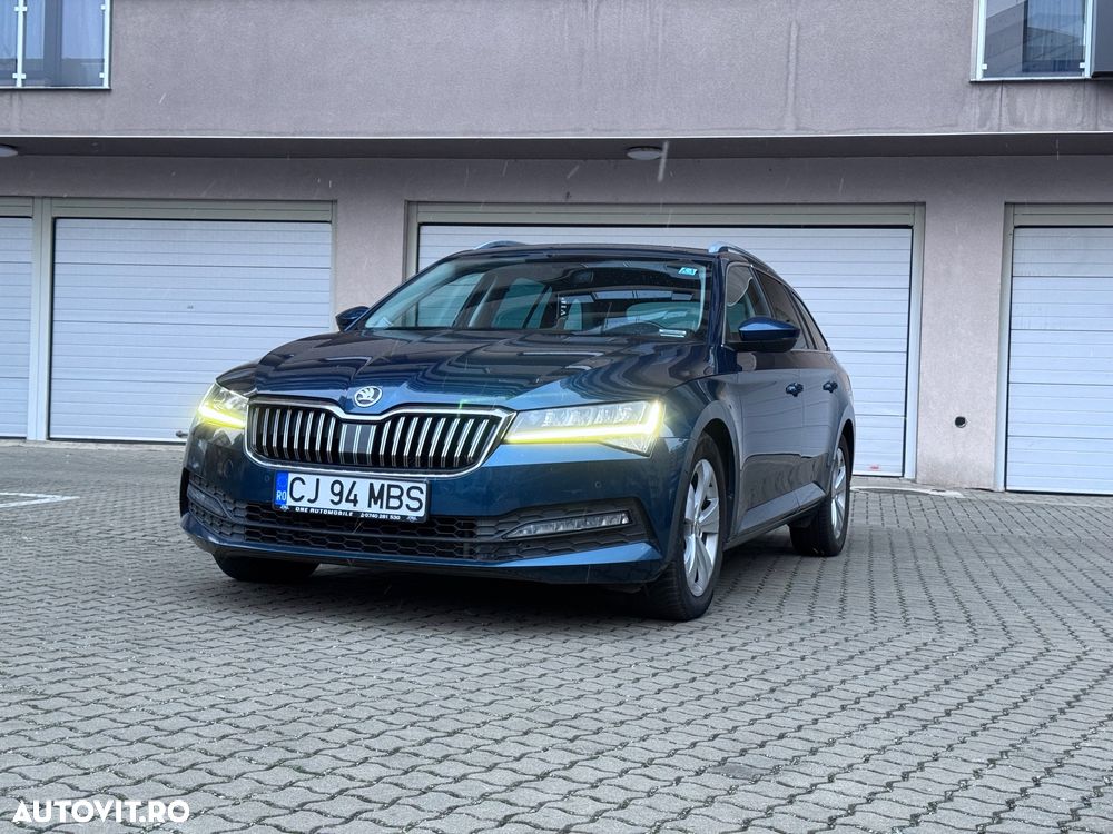 Skoda Superb Combi 2.0 TDI DSG Premium Edition - 10