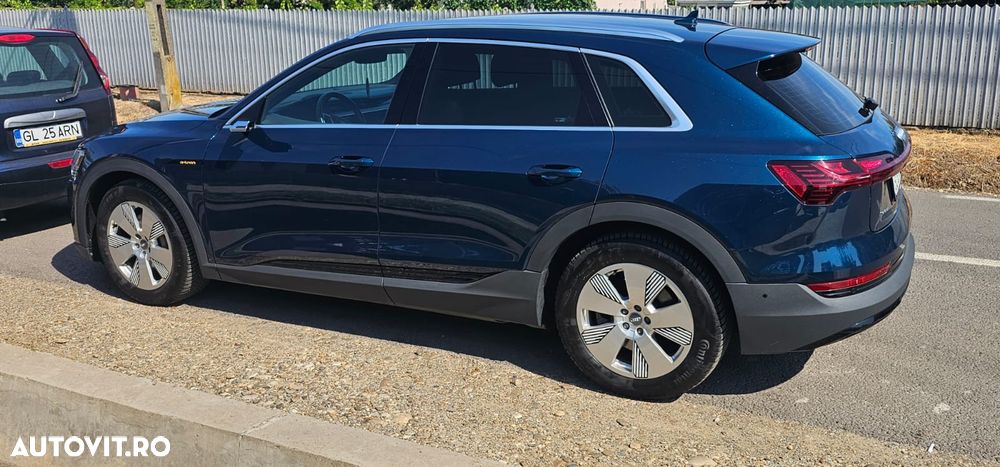 Audi e-tron quattro S - 11