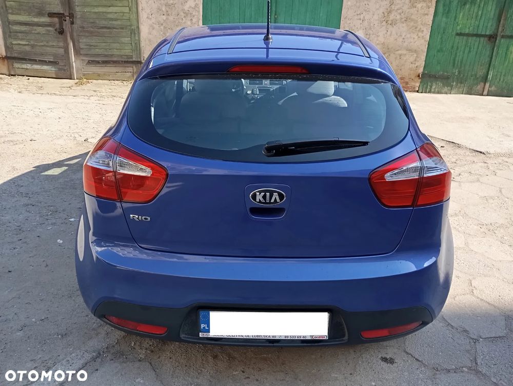 Kia Rio 1.2 L - 7