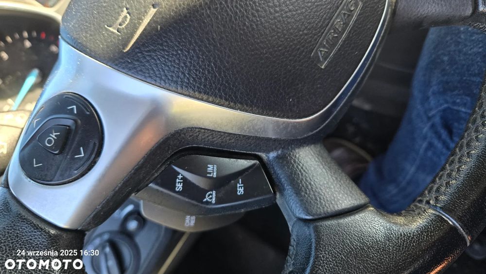 Ford Kuga - 18