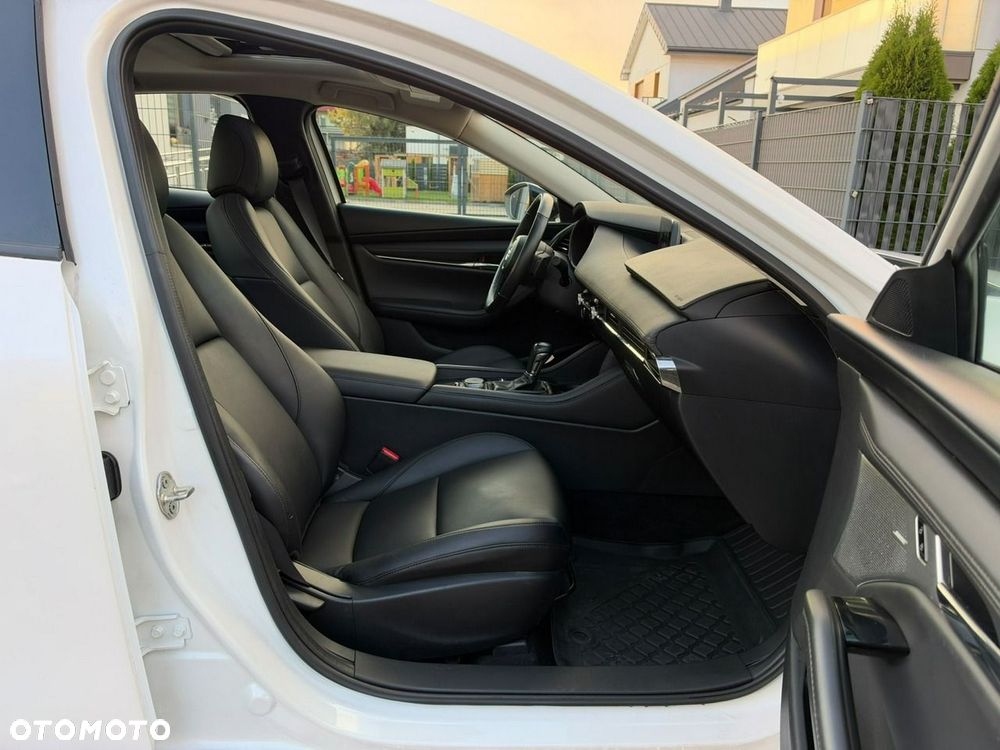 Mazda 3 - 25
