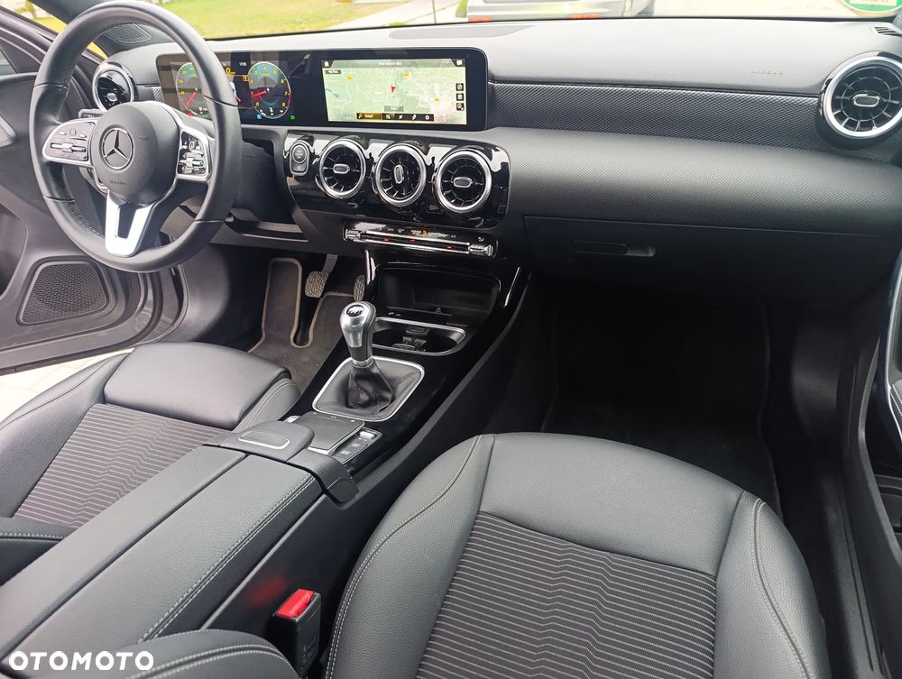 Mercedes-Benz Klasa A 160 Edycja specialna - 14