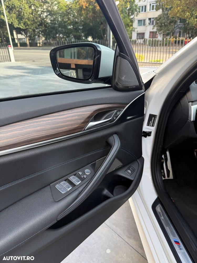 BMW Seria 5 530d xDrive AT MHEV - 6