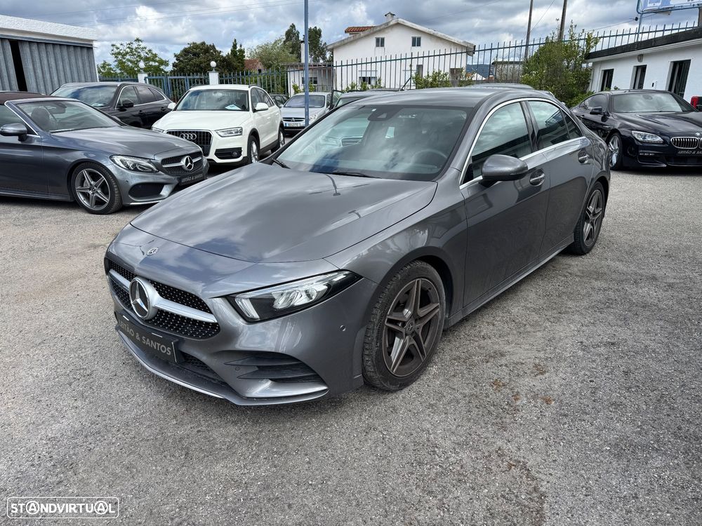Mercedes-Benz A 200 Limousine AMG Line - 42