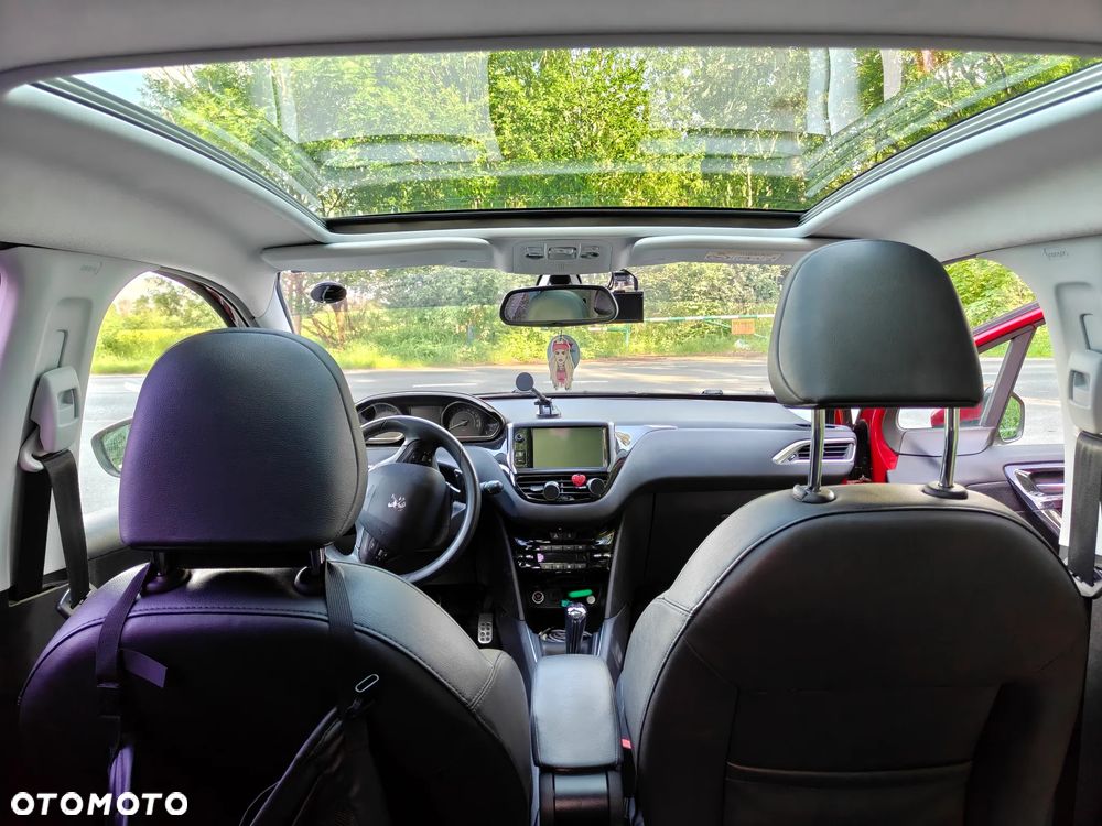Peugeot 208 - 7