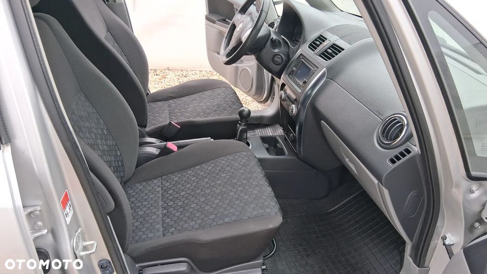 Suzuki SX4 1.6 VVT 4x4 Comfort - 12