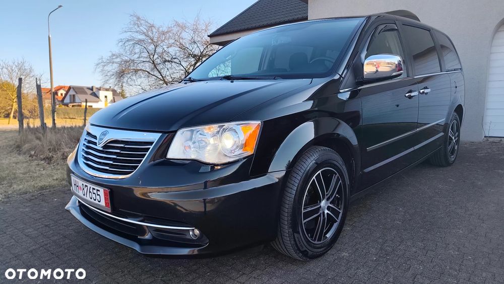 Lancia Voyager 2.8 Multijet 16v Platinum - 1