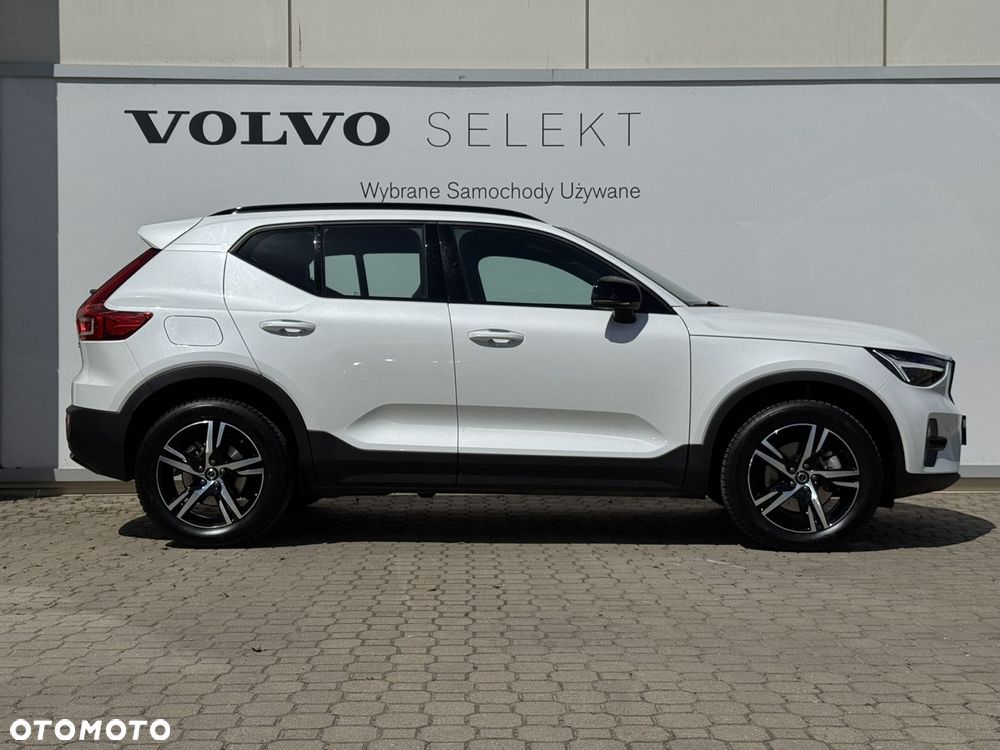 Volvo XC 40 B3 Plus Dark - 8