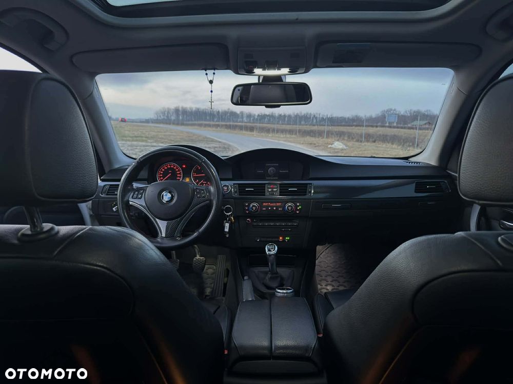 BMW Seria 3 320d - 5