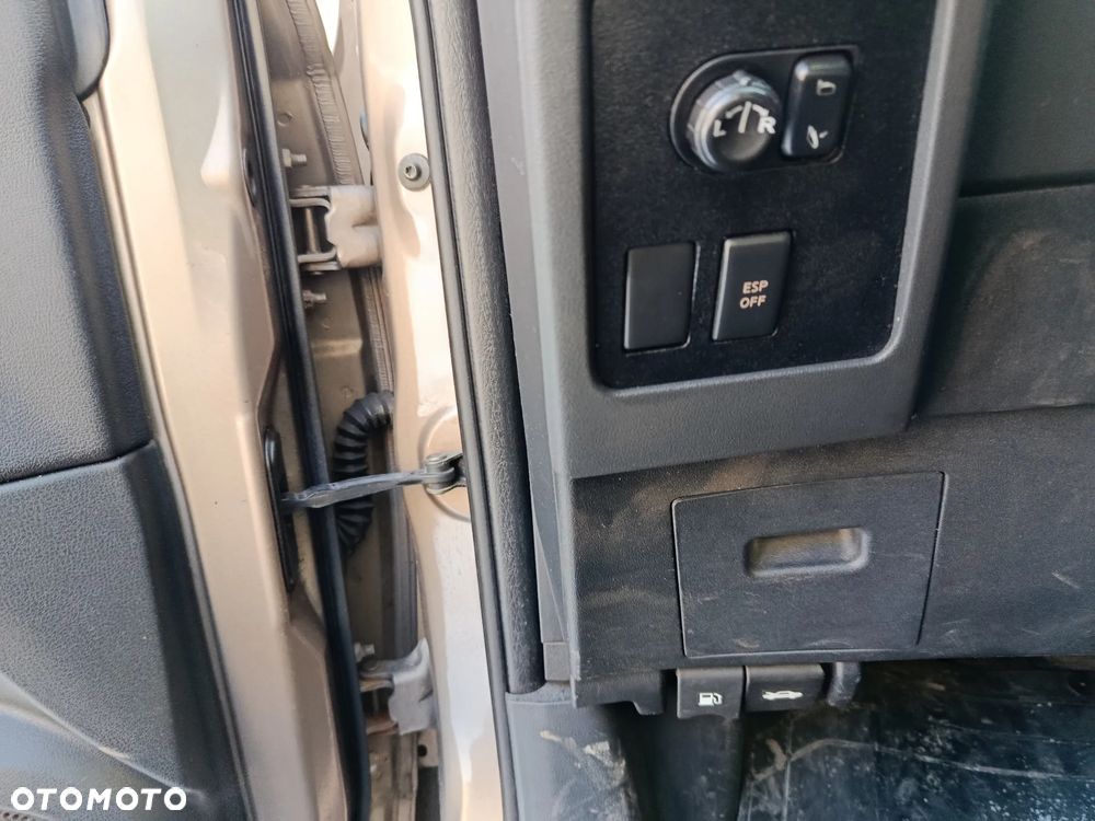 Nissan Qashqai 2.0 dCi 4x4 Tekna - 10