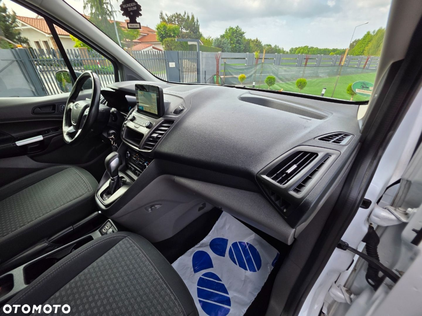 Ford Transit Connect - 23