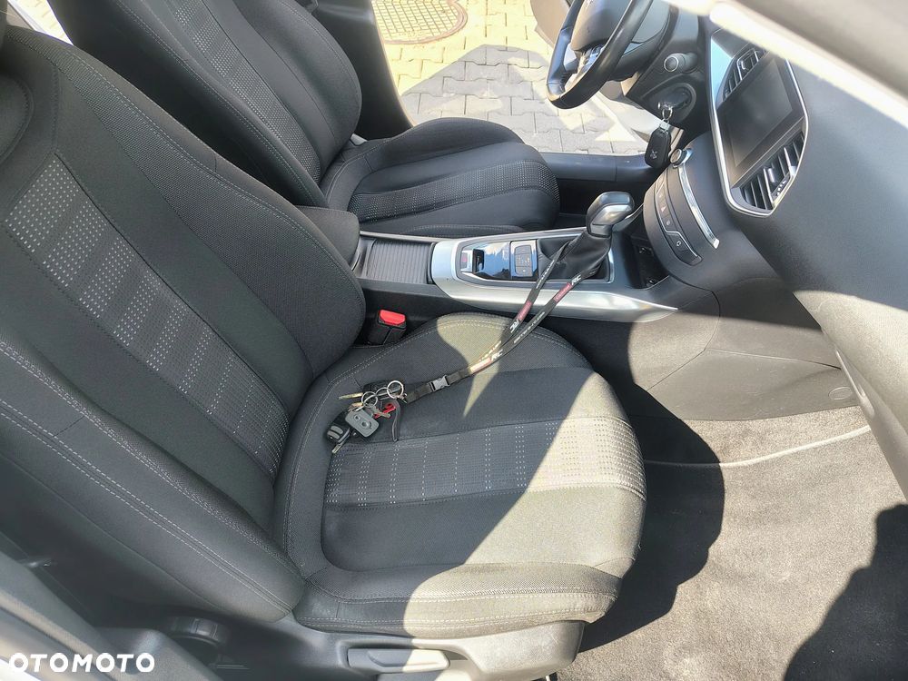 Peugeot 308 BlueHDi 120 EAT6 Stop & Start Allure - 17