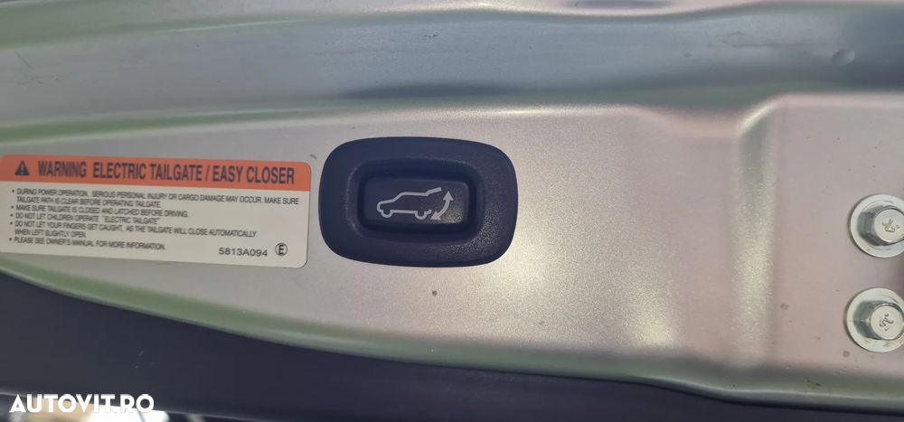 Mitsubishi Outlander 2.0 4WD Plug-In Hybrid Top - 17