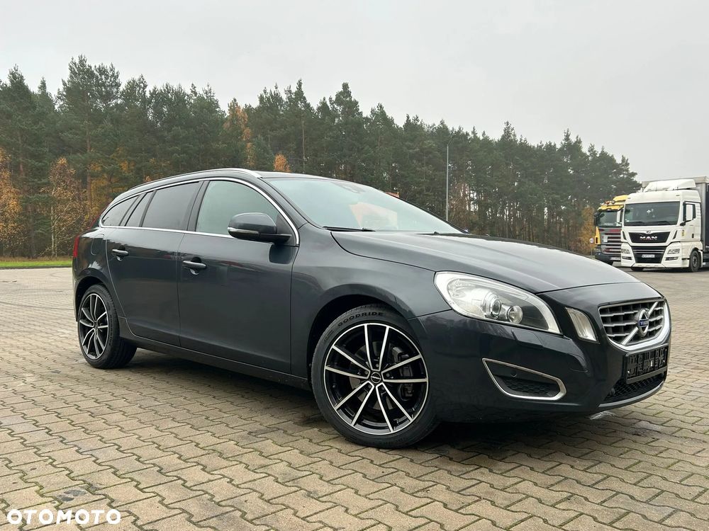 Volvo V60 - 1