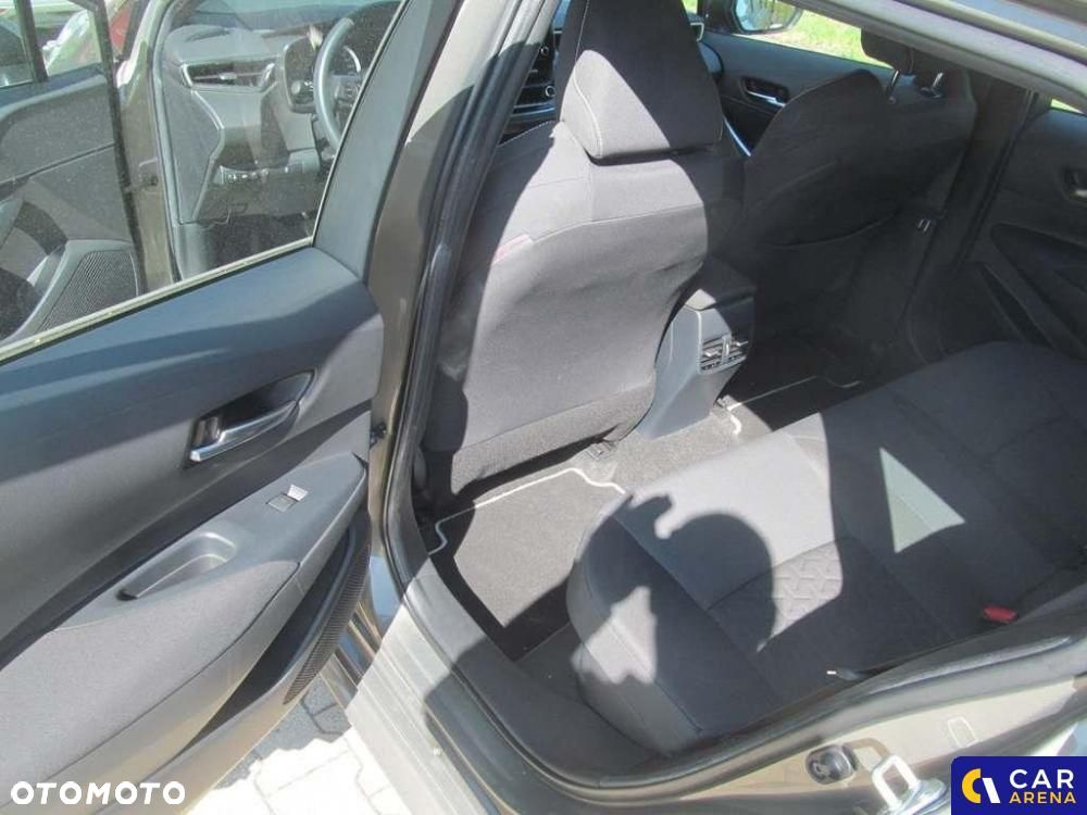 Toyota Corolla - 12