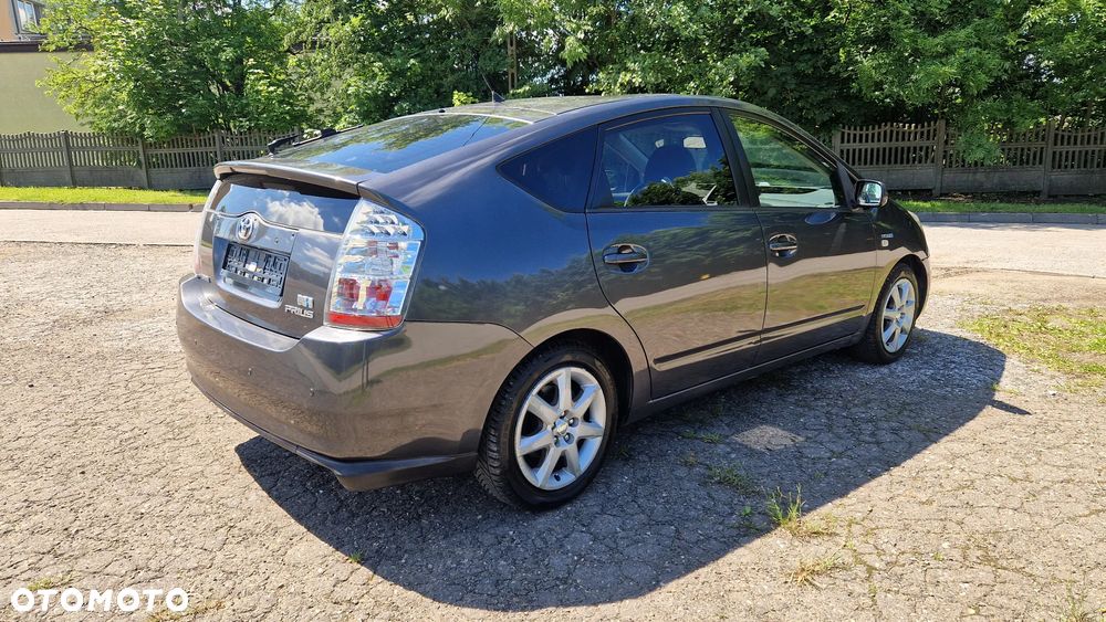 Toyota Prius 1.5 VVT-i Sol (nav) - 4