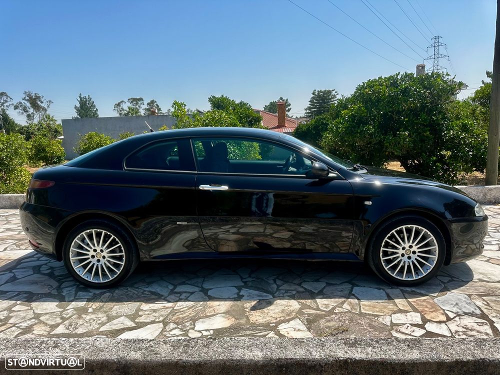 Alfa Romeo GT 1.9 JTD M-JET - 9