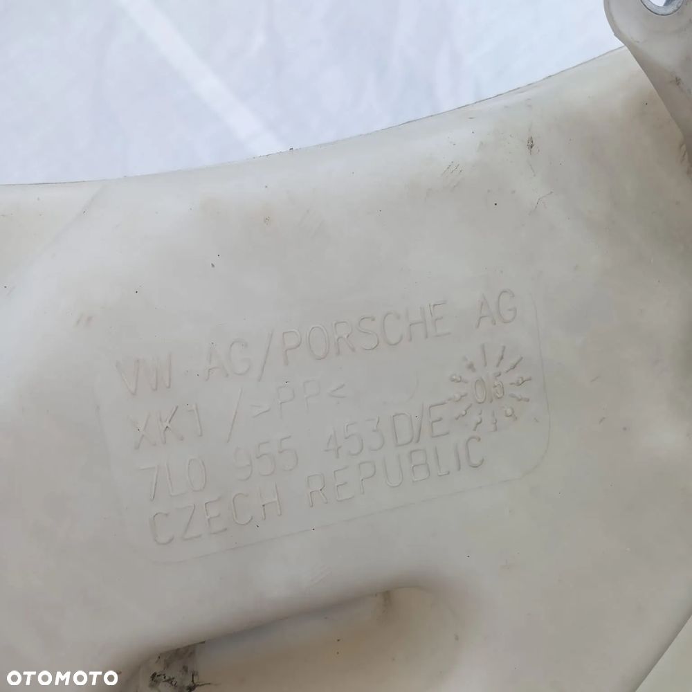 Zbiorniczek spryskiwaczy VW TOUAREG (7LA, 7L6, 7L7) 7L0955453DE 3.0L diesel - 3