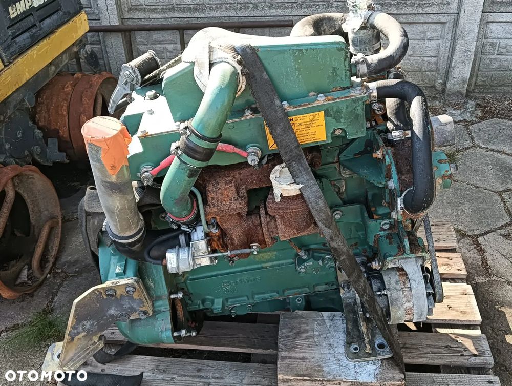 Silnik Perkins TD40KAE Ładowarka Volvo L50C BM L50B BM L50C - 4