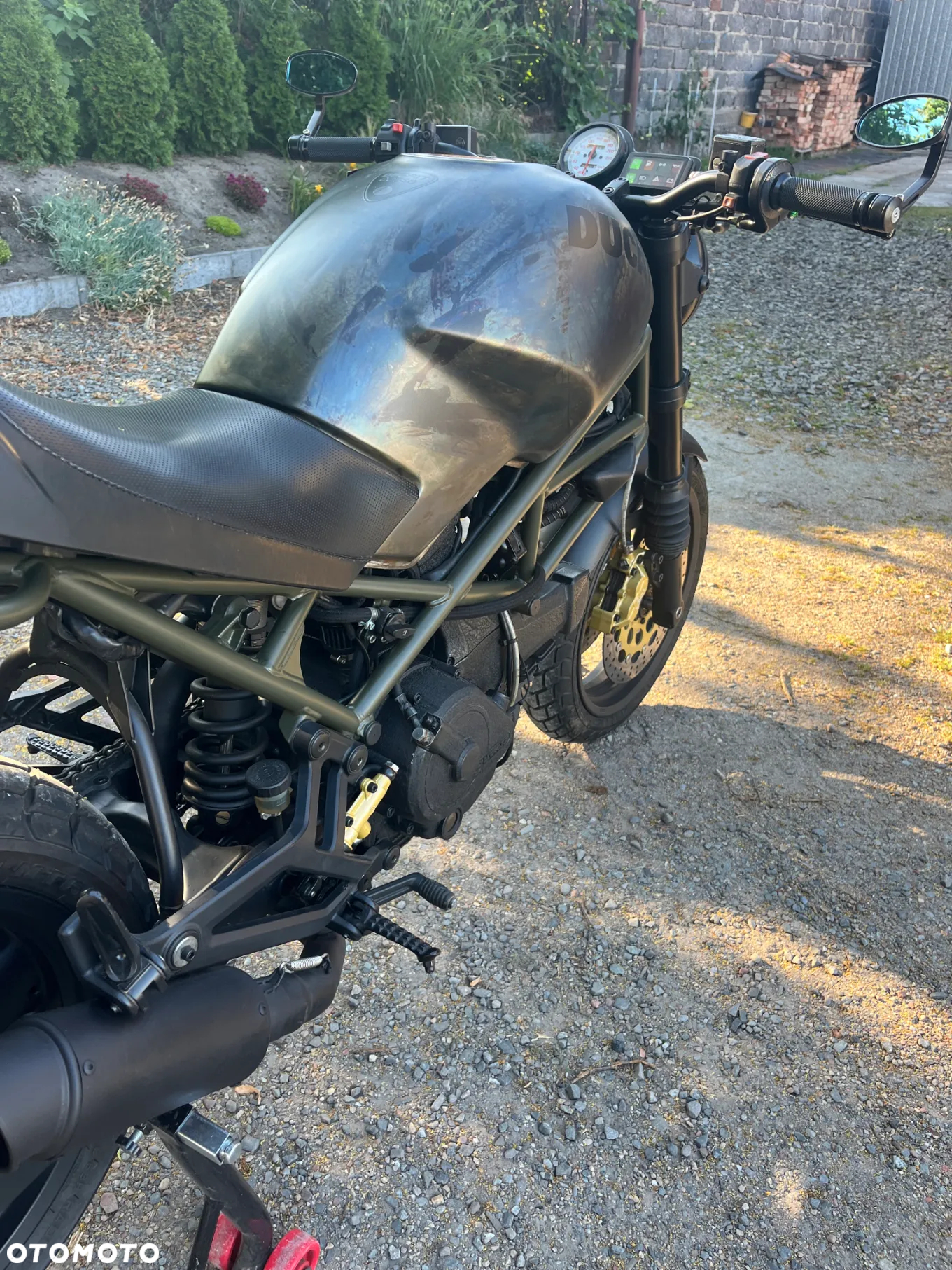 Ducati Monster - 4