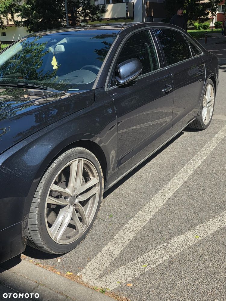 Audi A8 4.0 TFSI L Quattro - 9