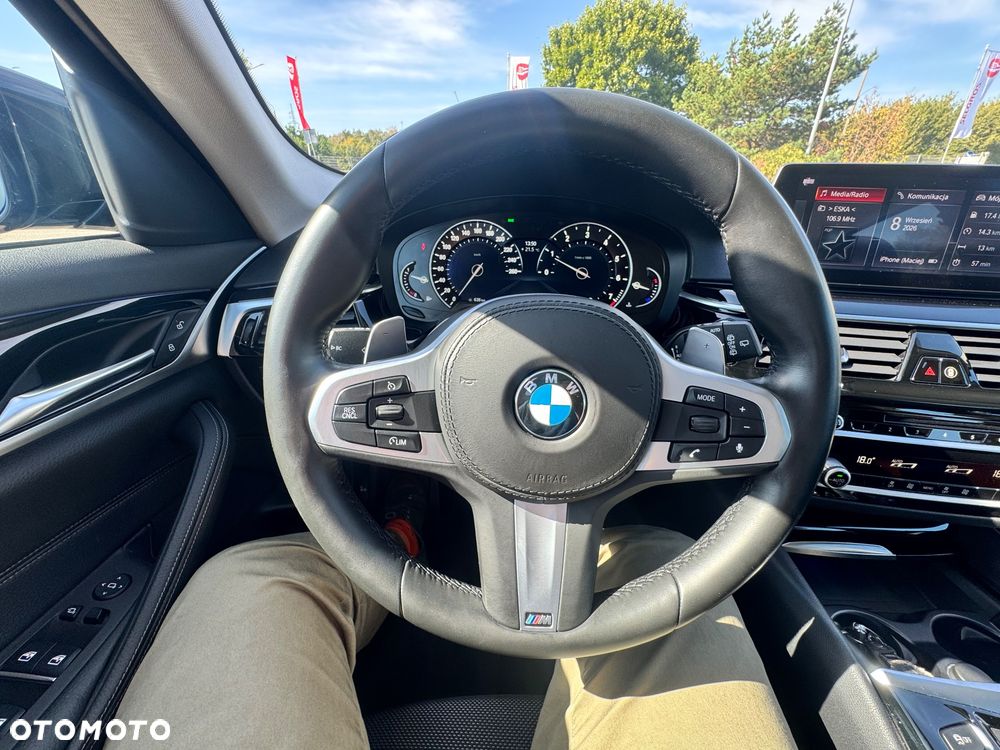 BMW Seria 5 530i xDrive Sport Line sport - 8
