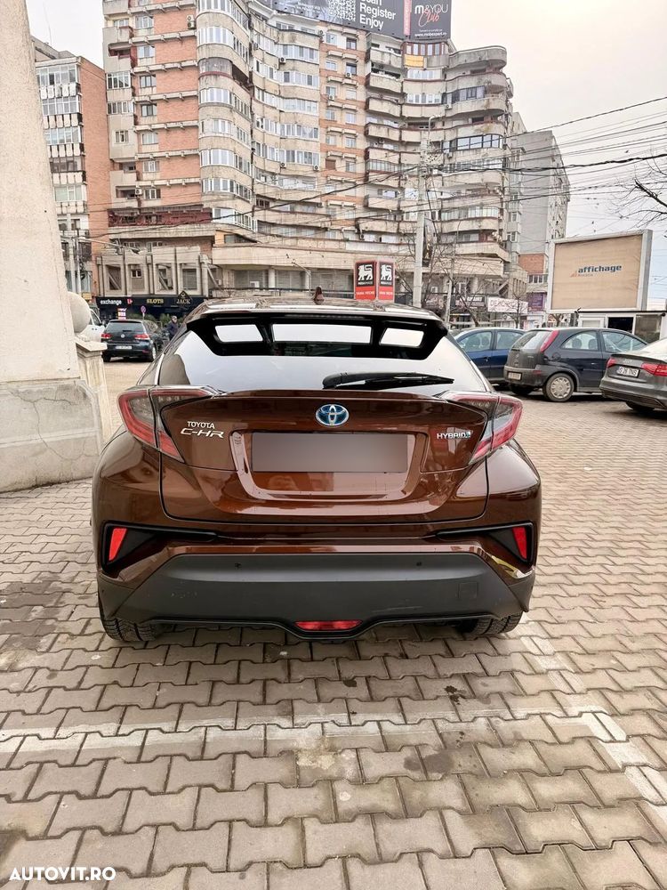 Toyota C-HR Lounge - 9
