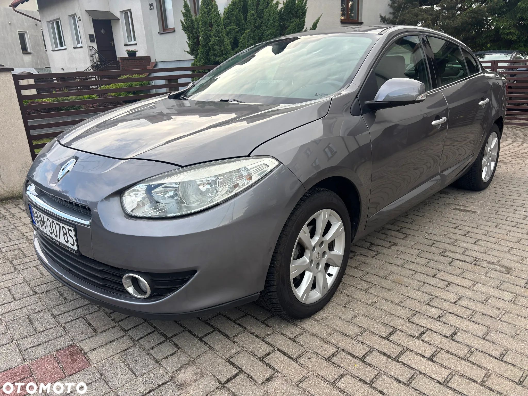 Renault Fluence 2.0 16V 140 CVT Sportway - 1