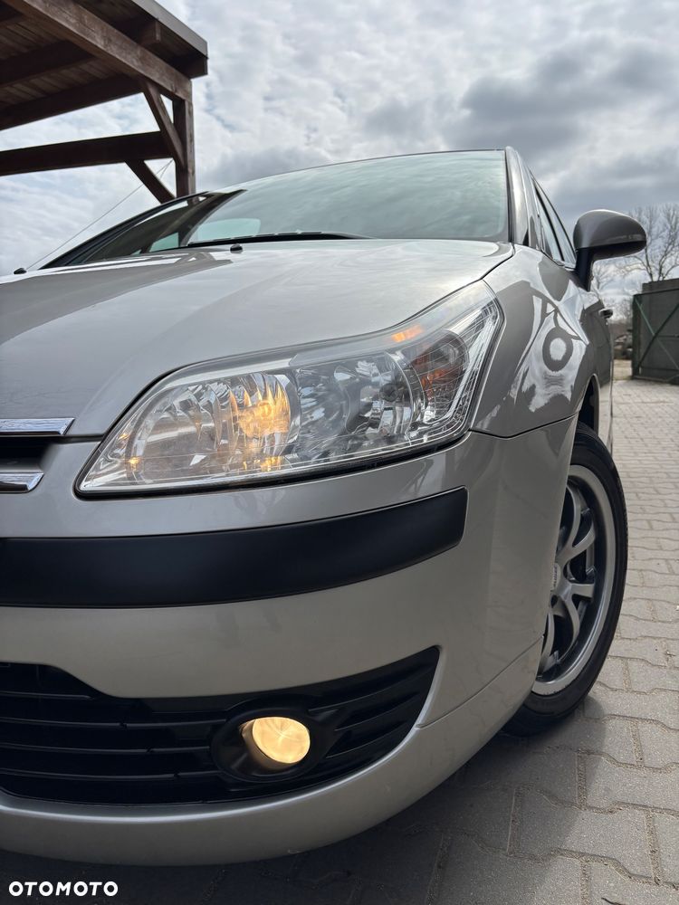 Citroën C4 1.4 16V Style - 7