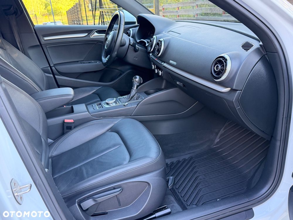 Audi A3 Limousine 2.0 TFSI quattro S tronic design - 17