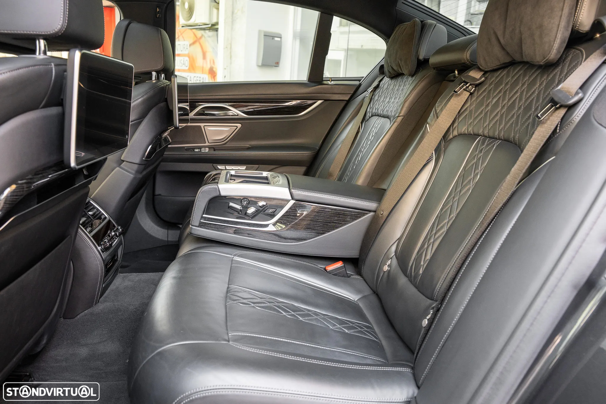 BMW 740 d xDrive Pack M - 33