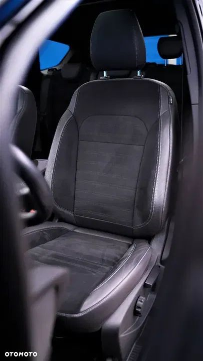 Ford Kuga 2.0 TDCi 4x4 ST-Line - 27