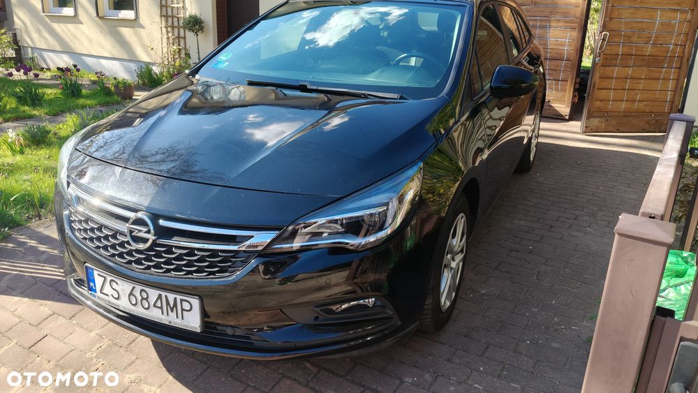 Opel Astra 1.6 CDTI Sport - 1