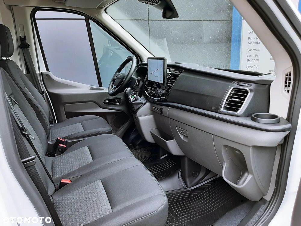 Ford Transit - 33