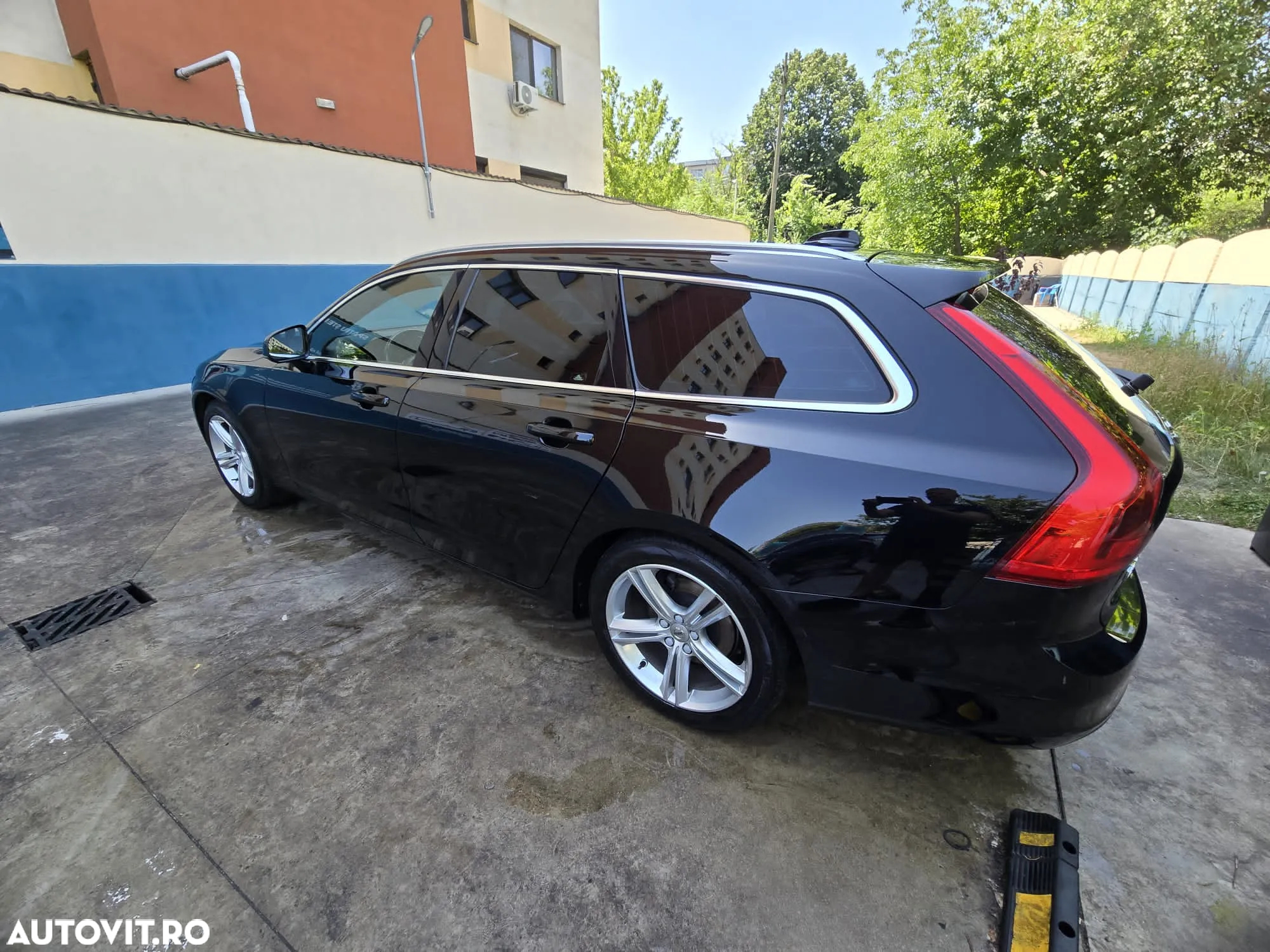 Volvo V90 D4 Geartronic Momentum Pro - 4