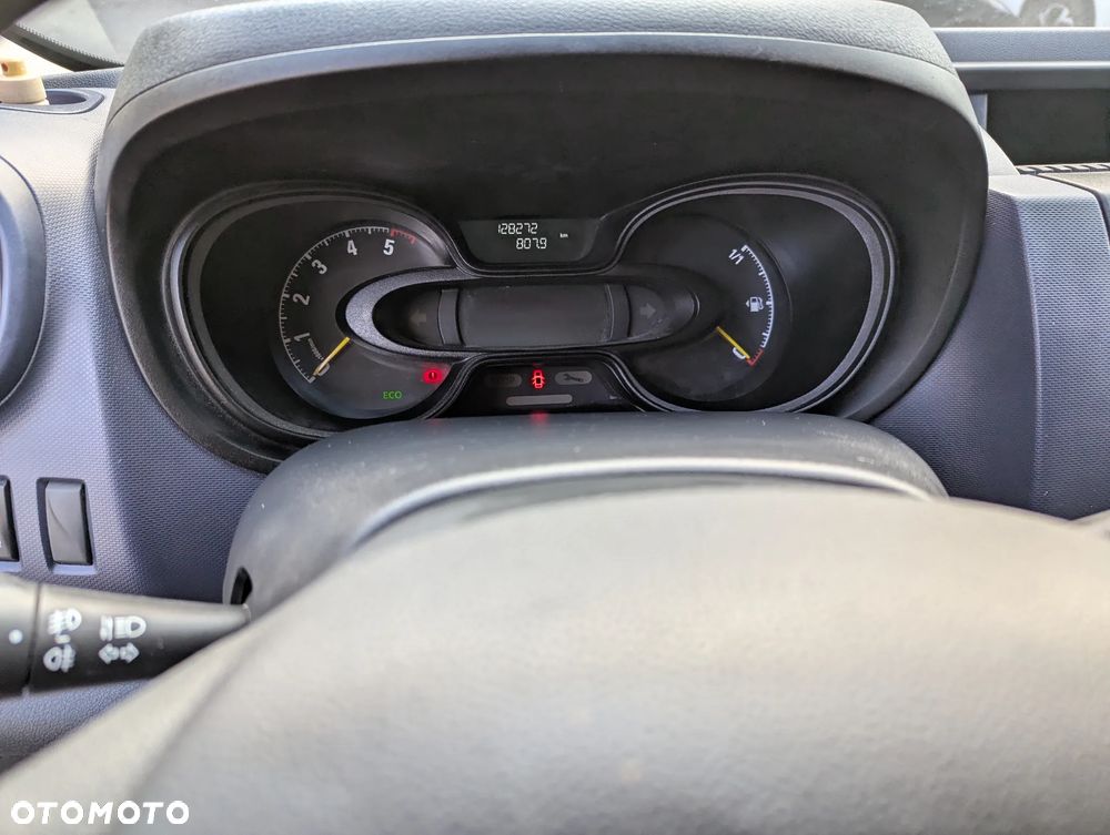 Opel VIVARO - 13