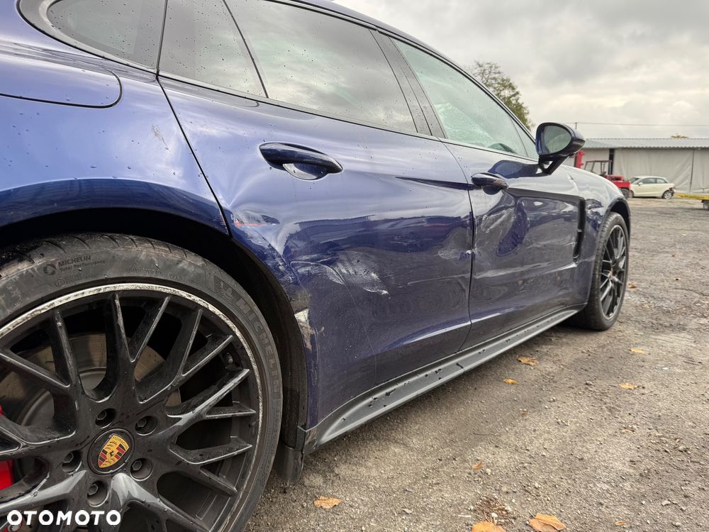 Porsche Panamera GTS - 19